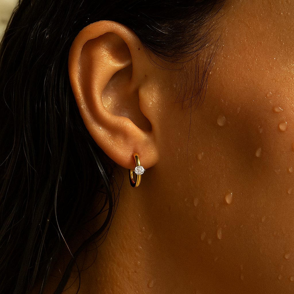 Yael Solitaire Huggie Hoop Earring