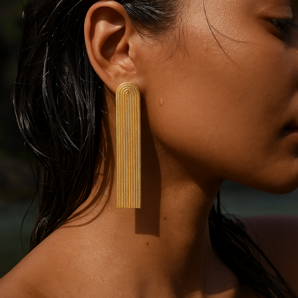 Reine Snake Chain Tassel Earring