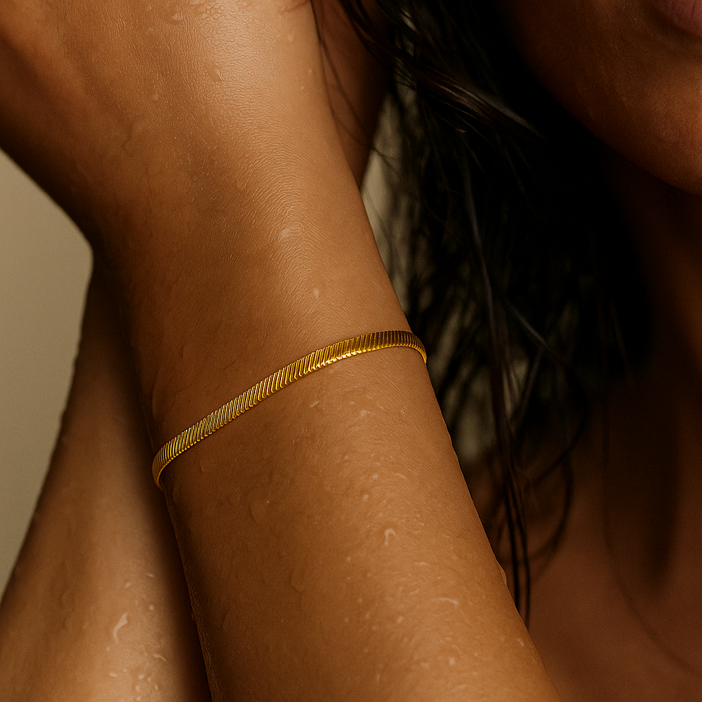 Nic Herringbone Chain Bracelet