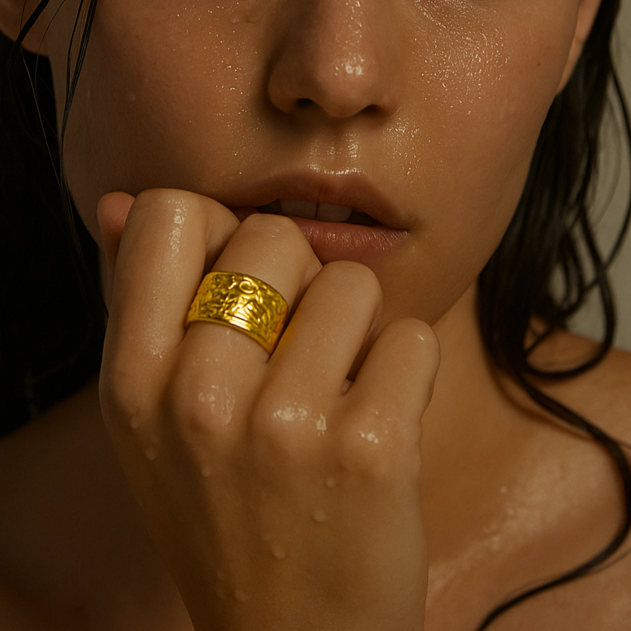 Logan Textured Ring
