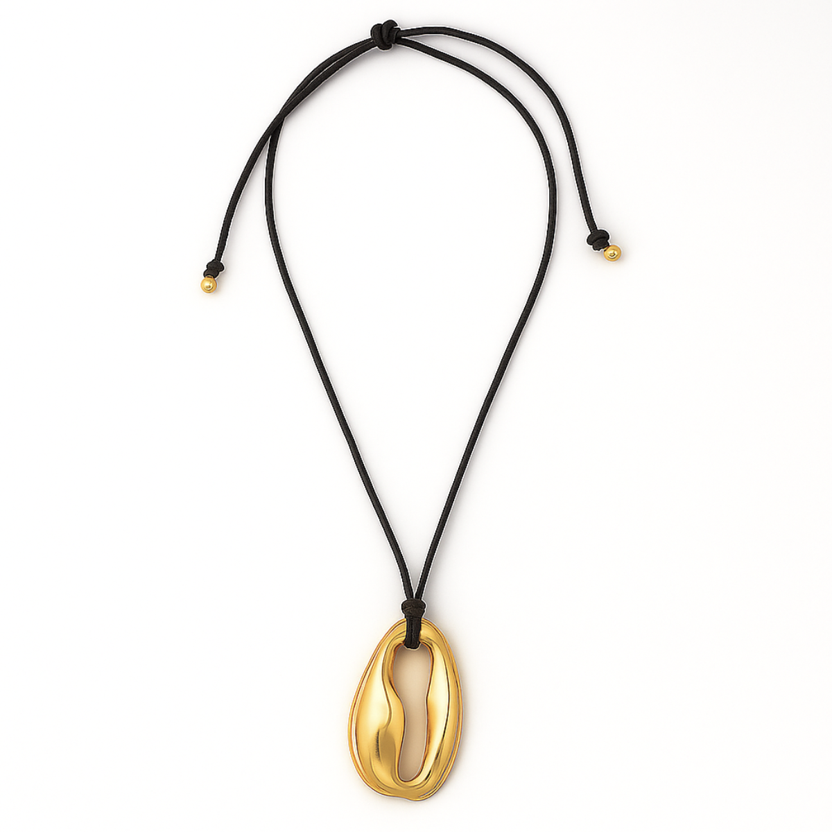 Vanna Oversized Shell Cord Necklace