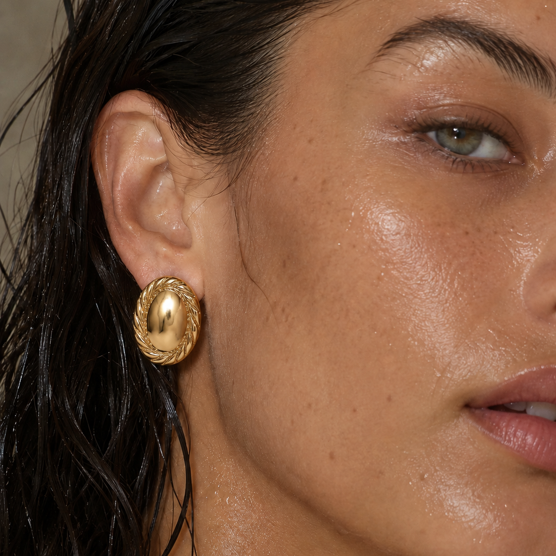 Diana Twisted Oval Button Earring