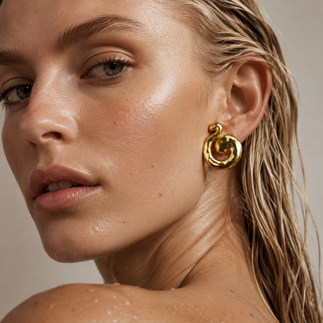 Aisha Swirl Statement Stud Earring