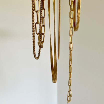 Paola Herringbone Chain Necklace