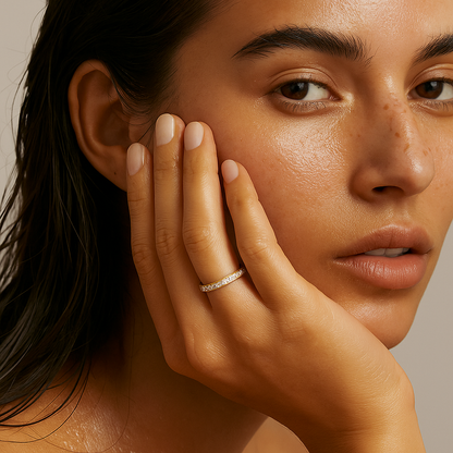 Velia Dainty Eternity Band Ring