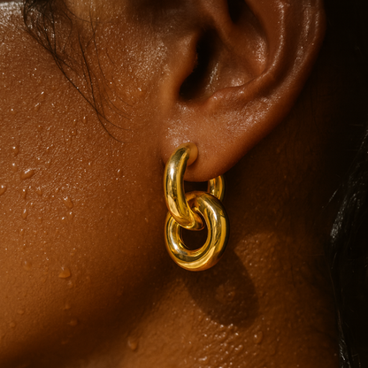 Solana Interlocking Hoop Earring
