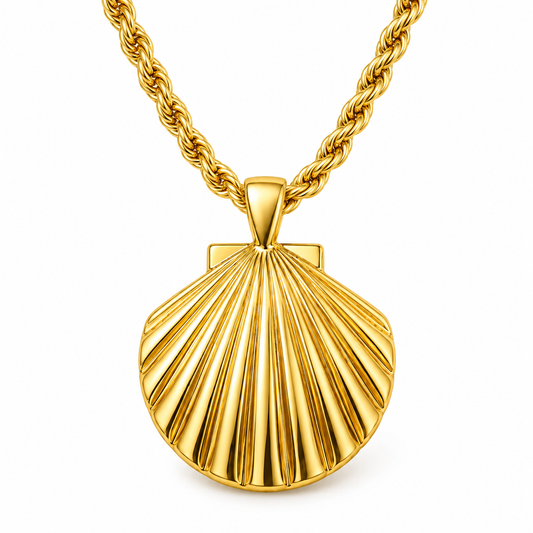Natalia Oversized Shell Pendant Necklace