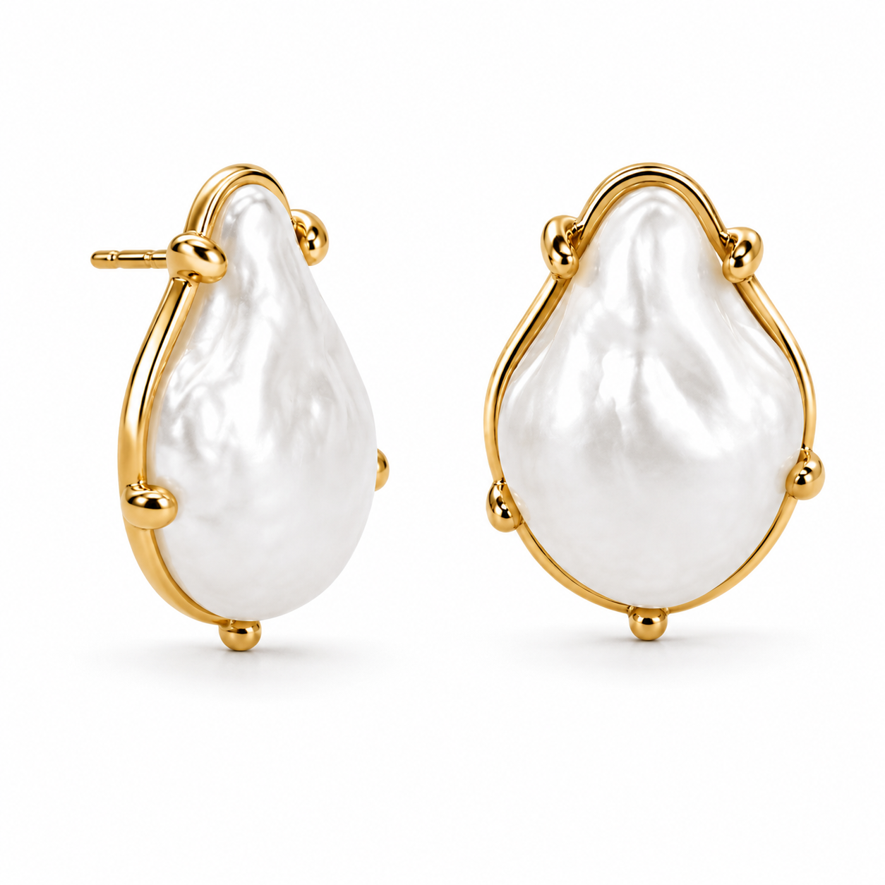 Willa Oversized Baroque Pearl Earring