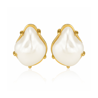 Willa Oversized Baroque Pearl Earring