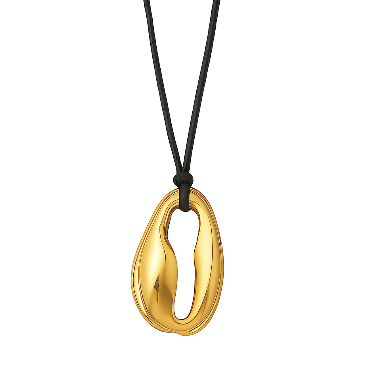 Vanna Oversized Shell Cord Necklace