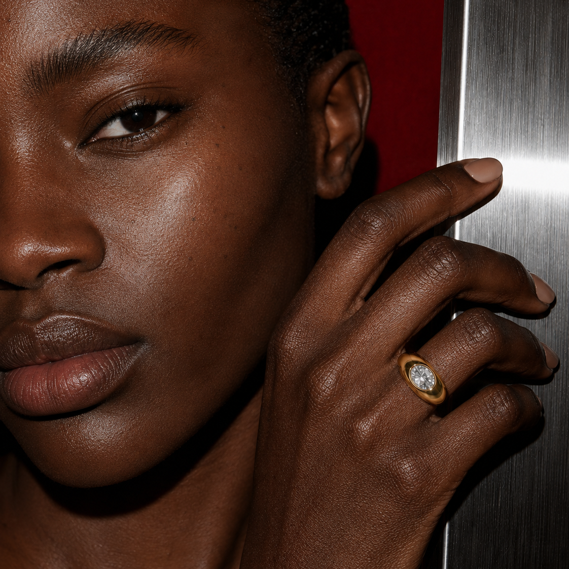 Alix Oval Bezel Signet Ring